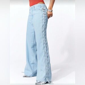 Stylish Light Blue Lace-Up Women Jeans